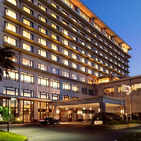 Nanki-Shirahama Marriott Hotel Exterior photo The hotel in 2012