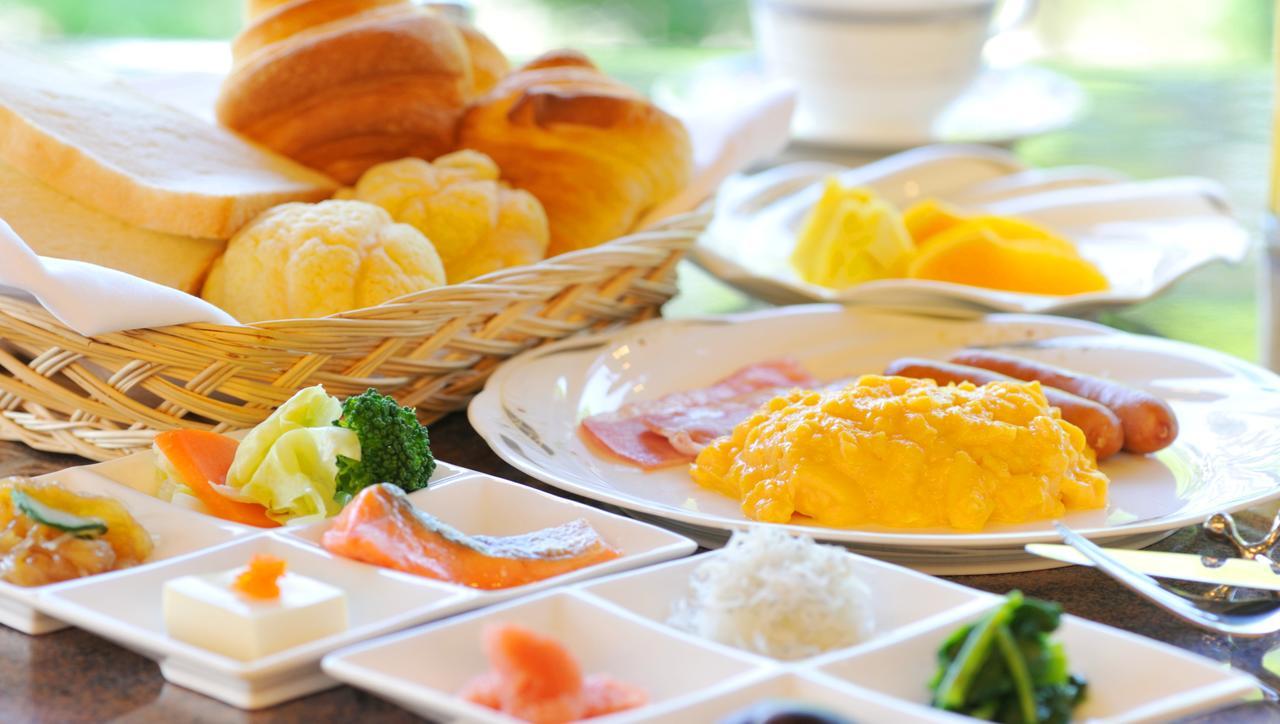 Nanki-Shirahama Marriott Hotel Exterior photo A Japanese breakfast