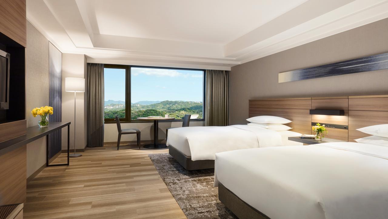 Nanki-Shirahama Marriott Hotel Exterior photo Deluxe Room